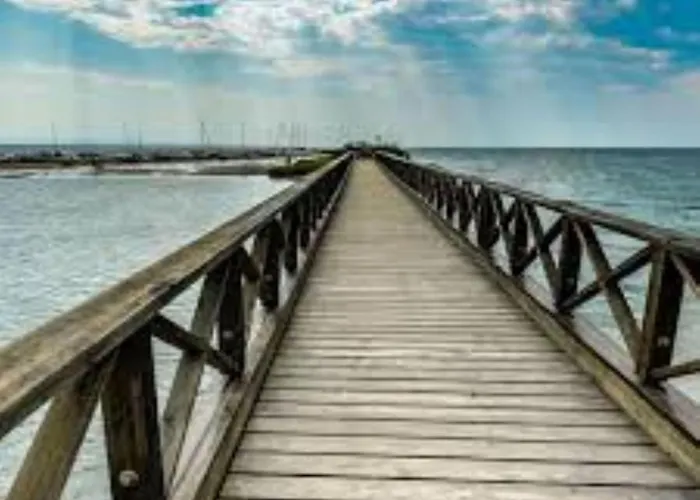 Peaceful Retreat For Four Guests With View Apartment